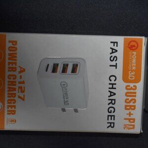 A-127 Multi-Port Wall Charger | Quick Charge 3.0 USB Fast Charger 33W 3-Port USB